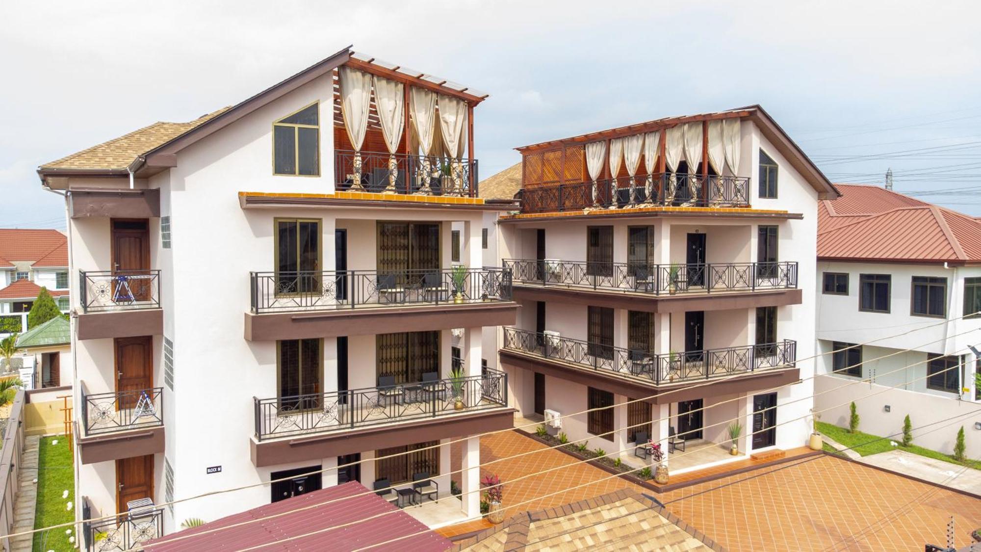 Maat Luxury Homes Accra Exterior photo