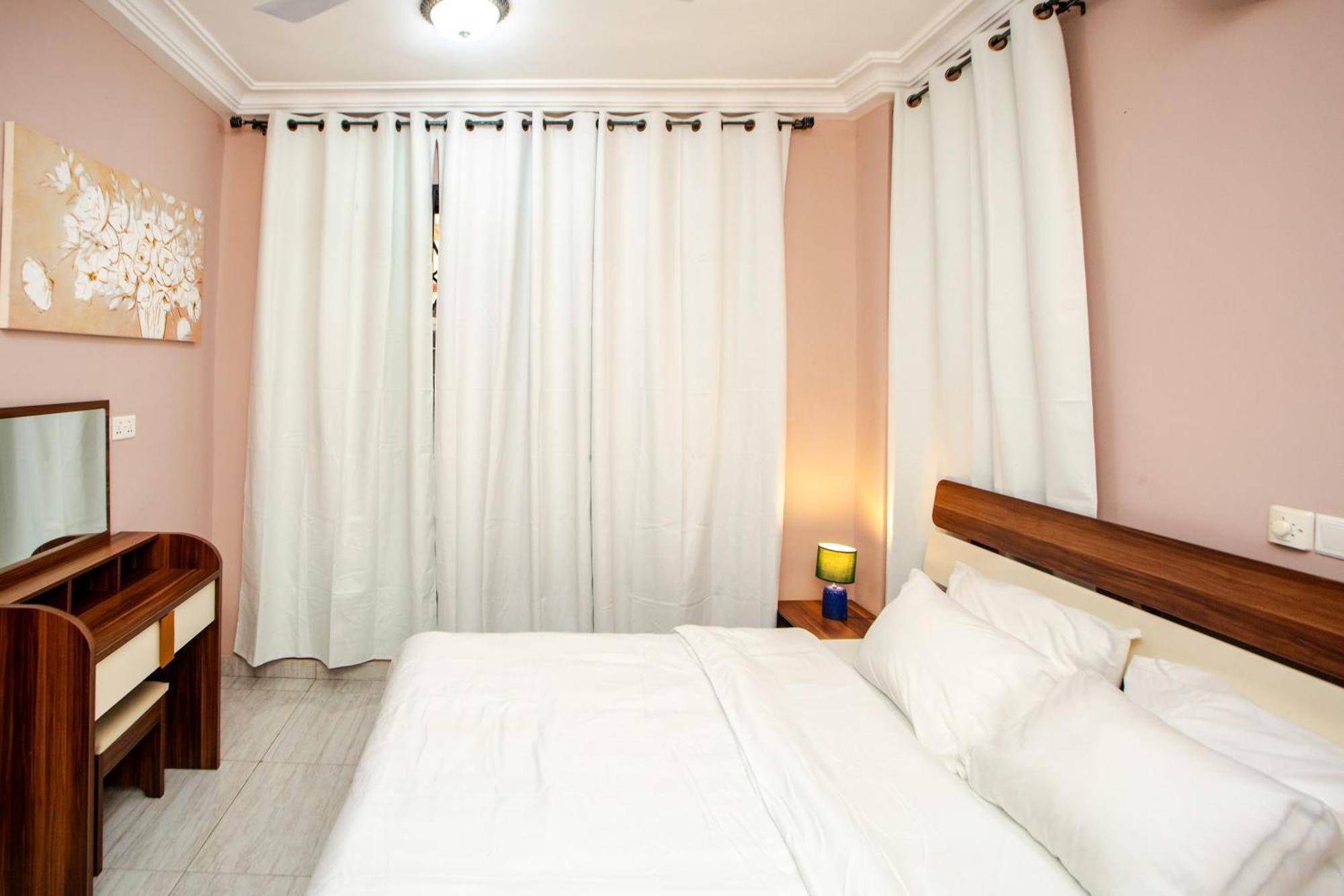 Maat Luxury Homes Accra Exterior photo
